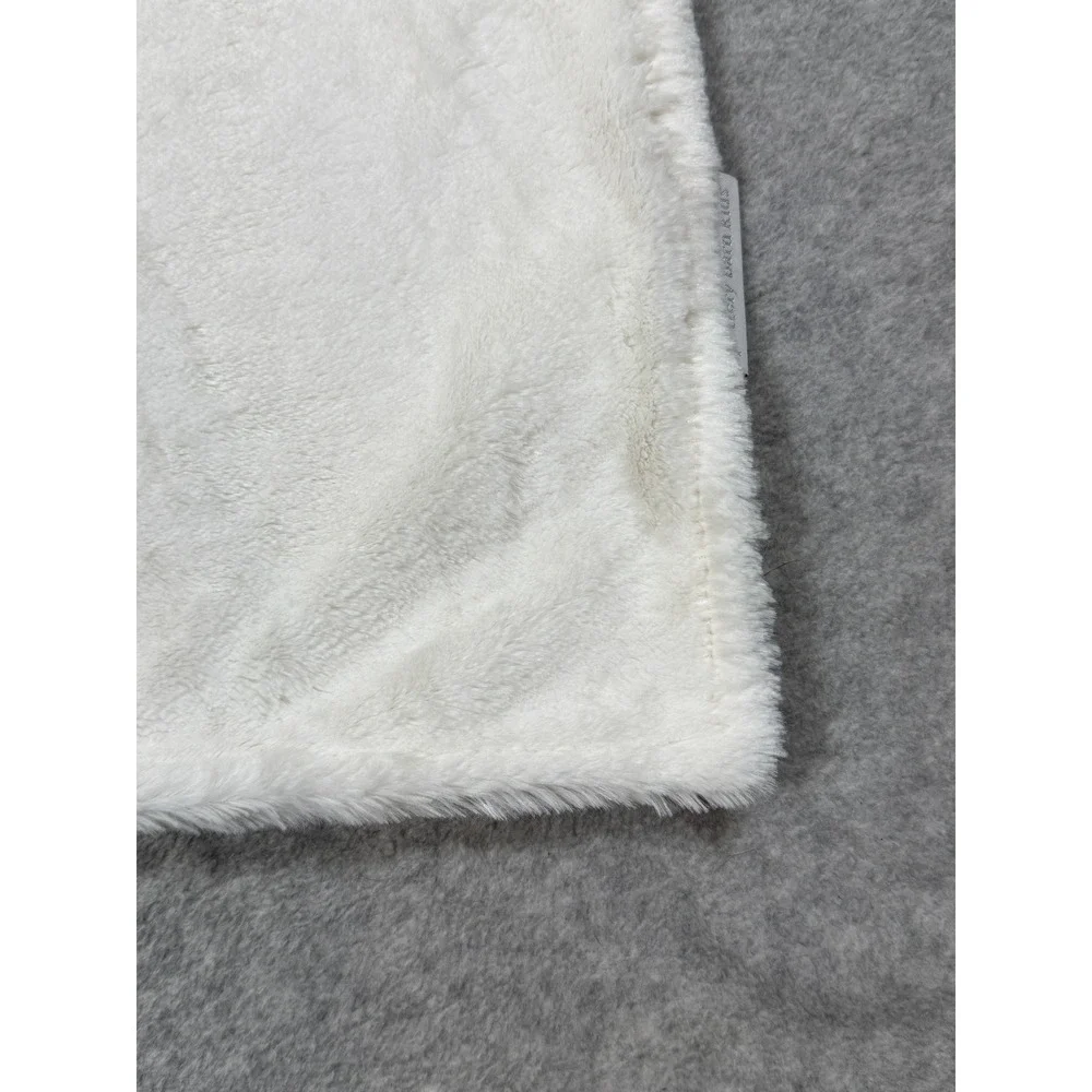 Pottery Barn Kids White Bunny Hooded Bath Towel Faux Fur Cotton Terry 34x23